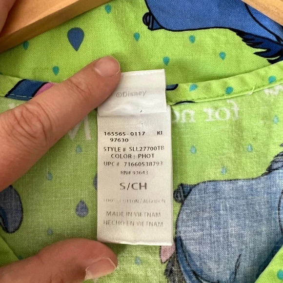 Disney Eeyore Scrub Top | Nursing |  Small | Winnie The Pooh | Green - Picture 8 of 9